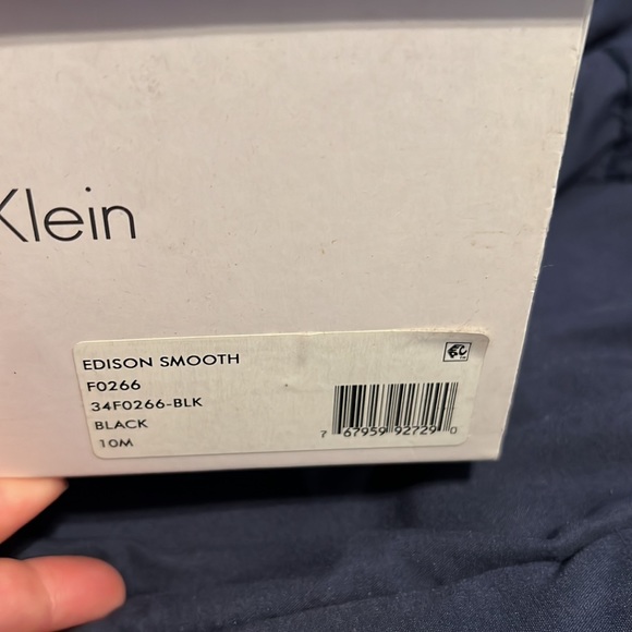 Mens shoes barely used size 10 and belt size 40 - Picture 2 of 3